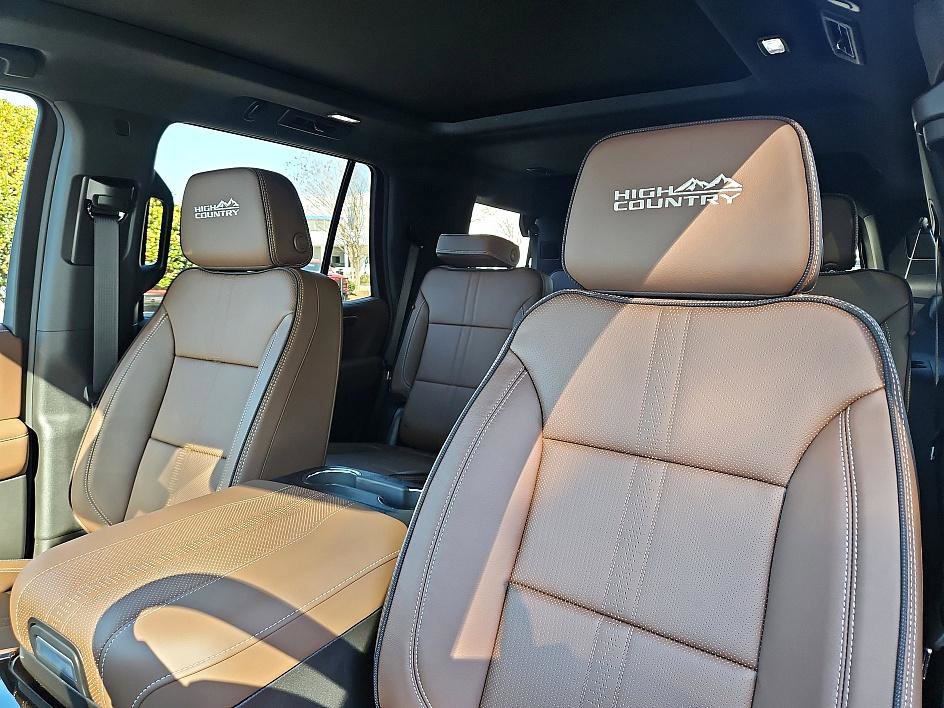 New 2026 Chevrolet Tahoe High Country w/ Sun And Tow Package image 16