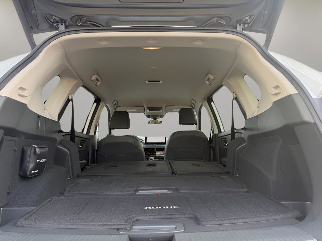 Certified 2025 Nissan Rogue SL image 12