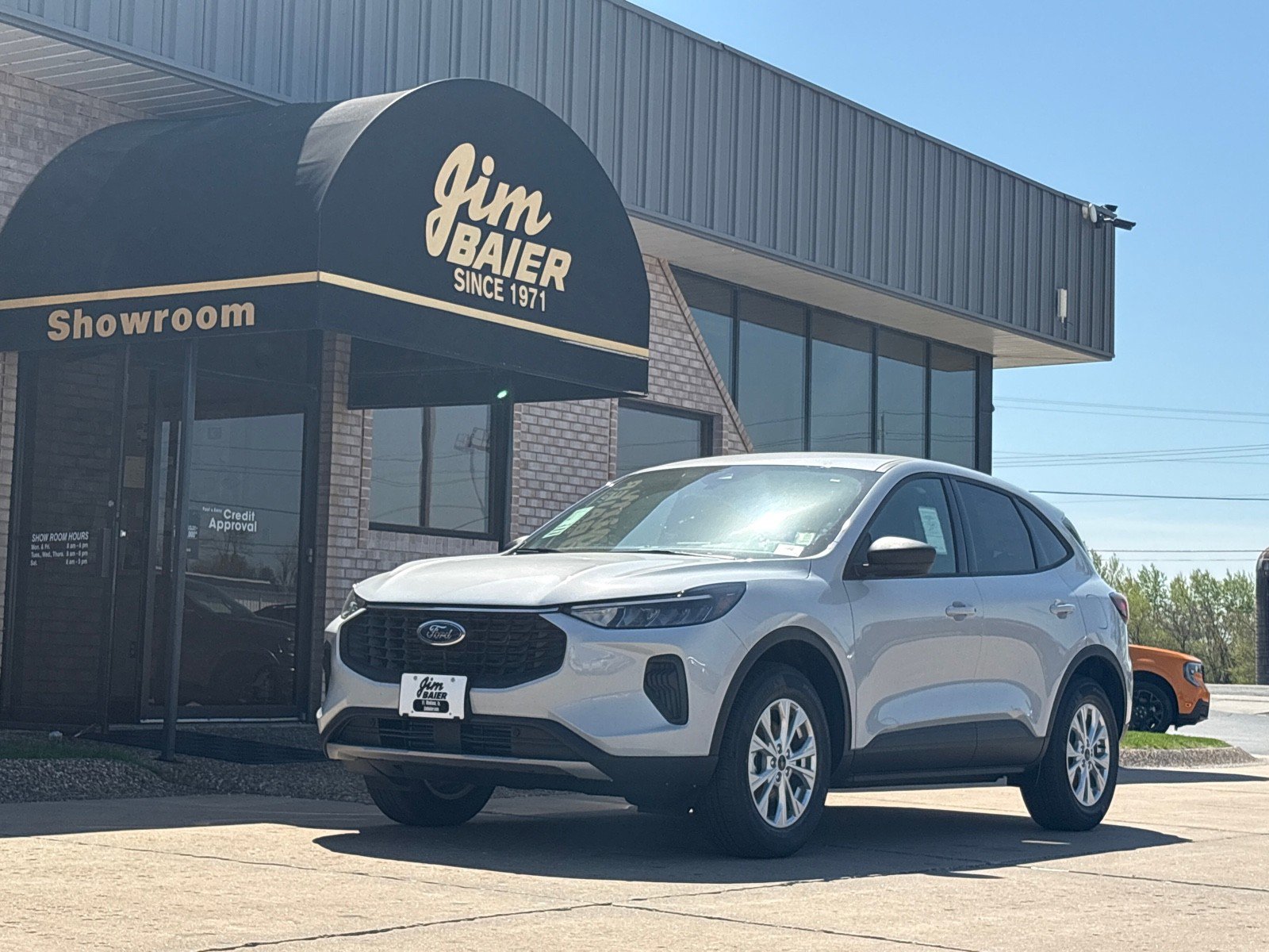 New 2026 Ford Escape Active w/ Tech Pack #1 AWD/4WD image 1