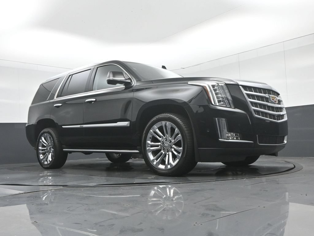 Used 2020 Cadillac Escalade Luxury w/ LPO, Radiant Package AWD/4WD image 67