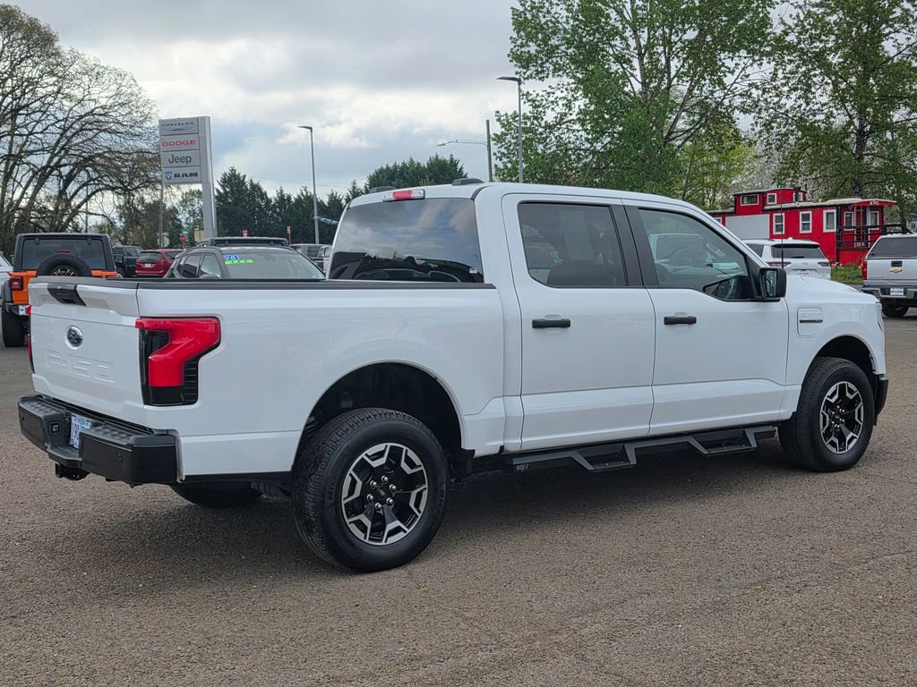 Used 2023 Ford F150 Lightning Pro image 30