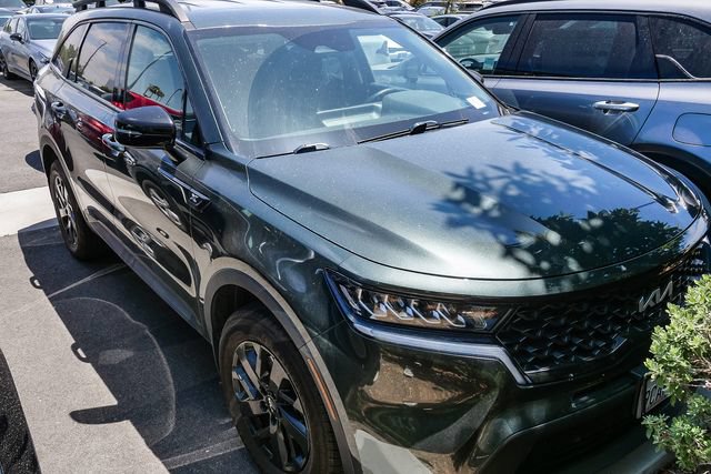 Certified 2022 Kia Sorento S AWD/4WD image 2