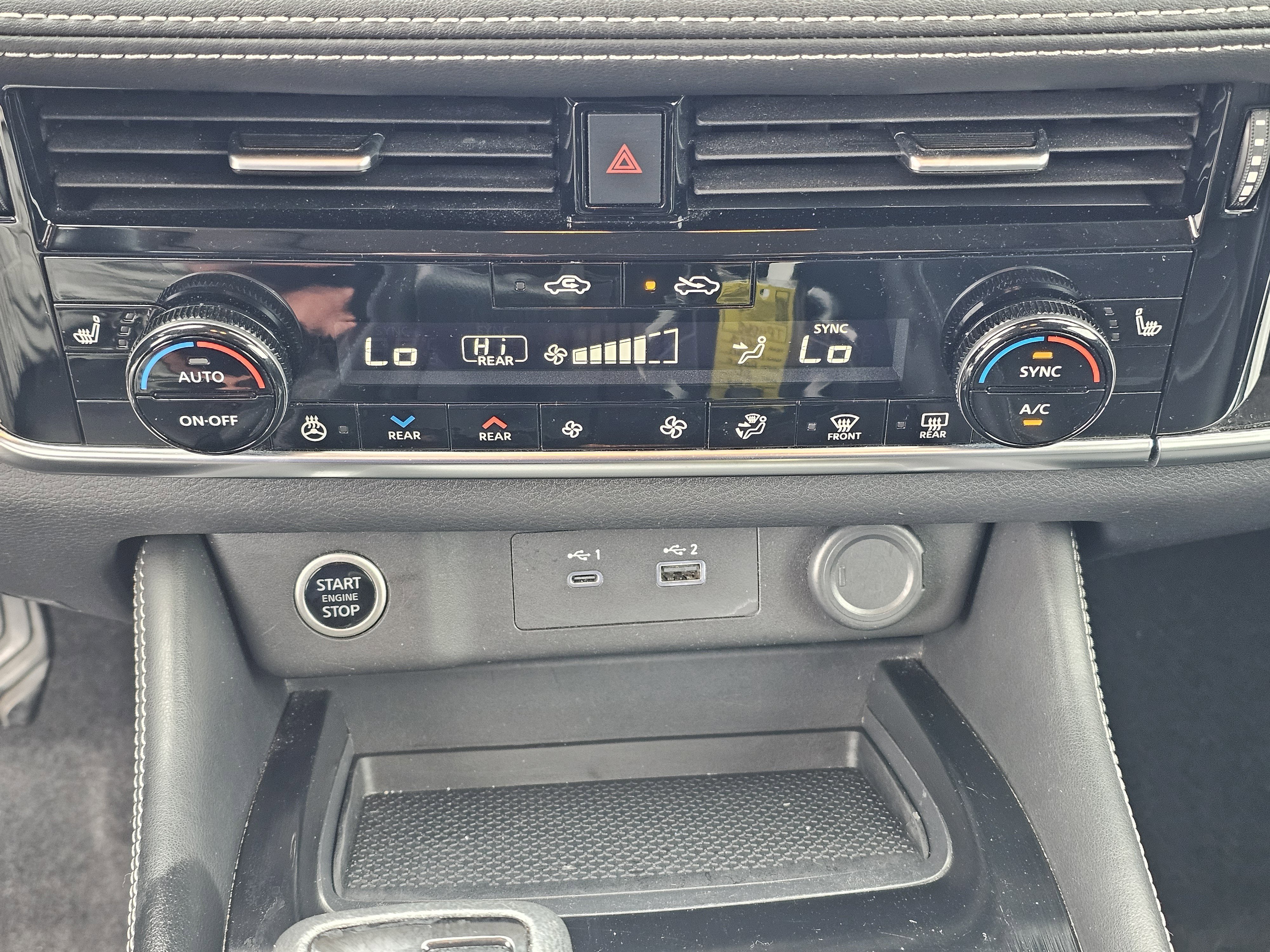 Used 2023 Nissan Rogue SL w/ SL Premium Package image 28