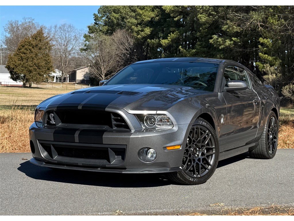 Used 2013 Ford Mustang Shelby GT500 image 7