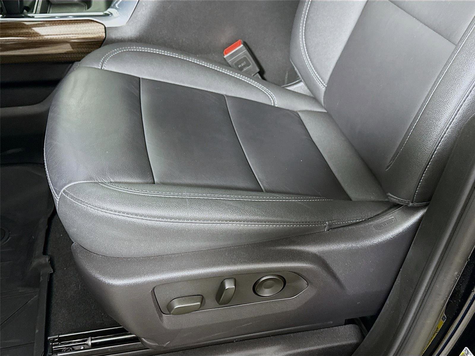 Used 2024 Chevrolet Silverado 1500 RST w/ Redline Edition image 14