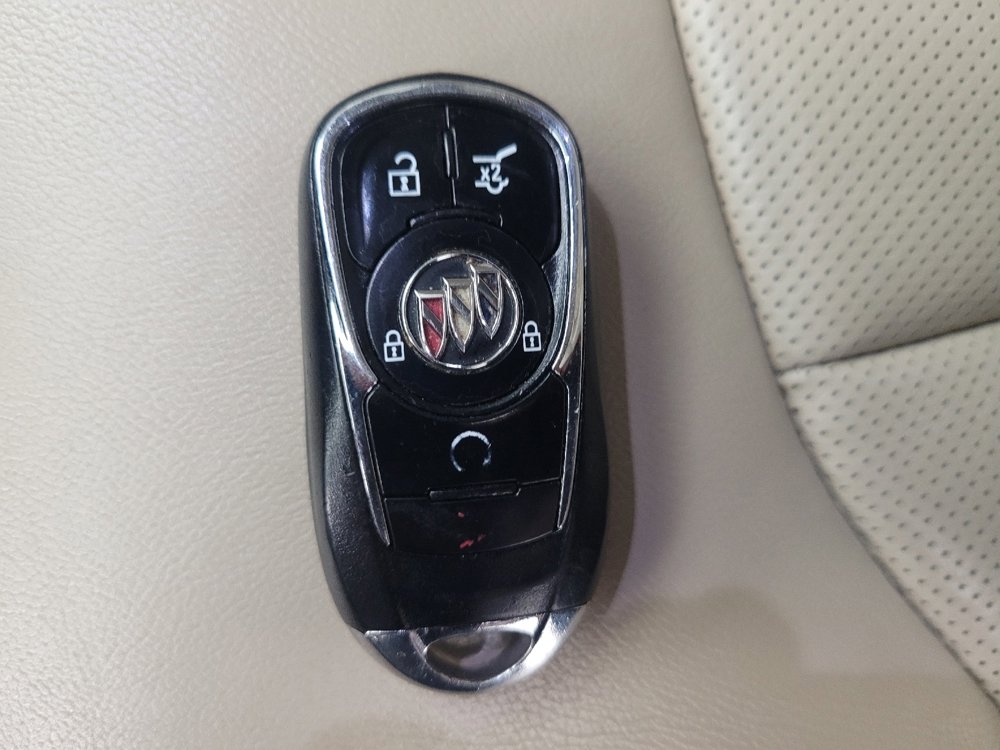 Used 2020 Buick Envision Premium w/ LPO, Active Package AWD/4WD image 32