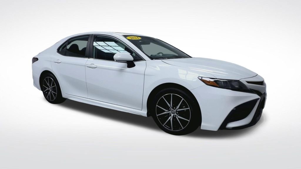 Certified 2024 Toyota Camry SE w/ Cold Weather Package image 2