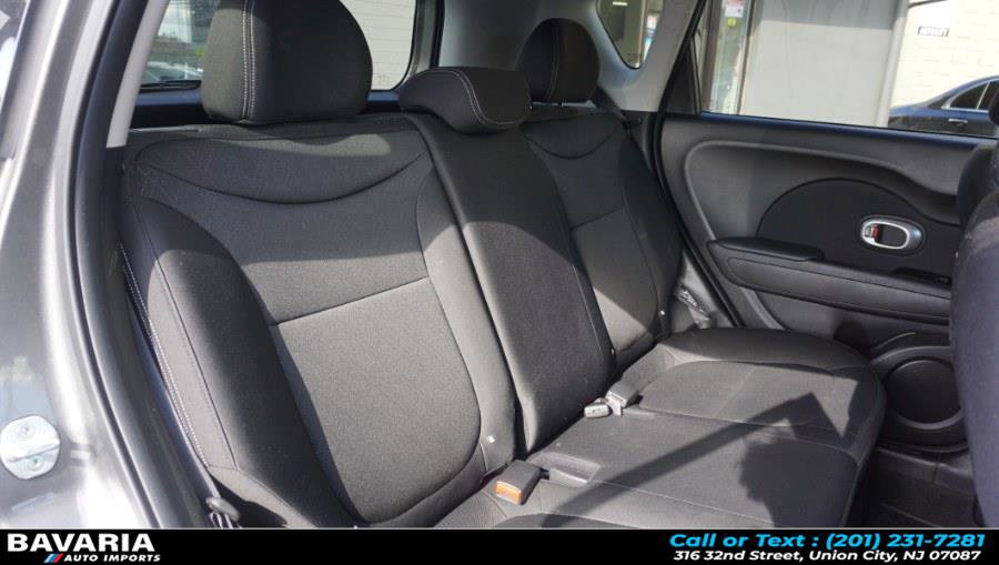 Used 2014 Kia Soul 5dr Wgn Auto Base image 22