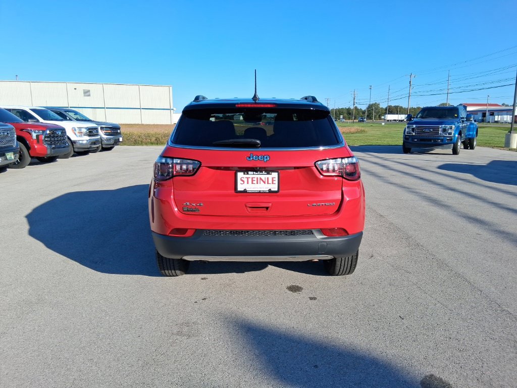 Used 2024 Jeep Compass Limited AWD/4WD image 10