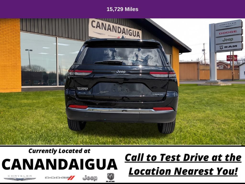 Used 2023 Jeep Grand Cherokee Laredo AWD/4WD image 10