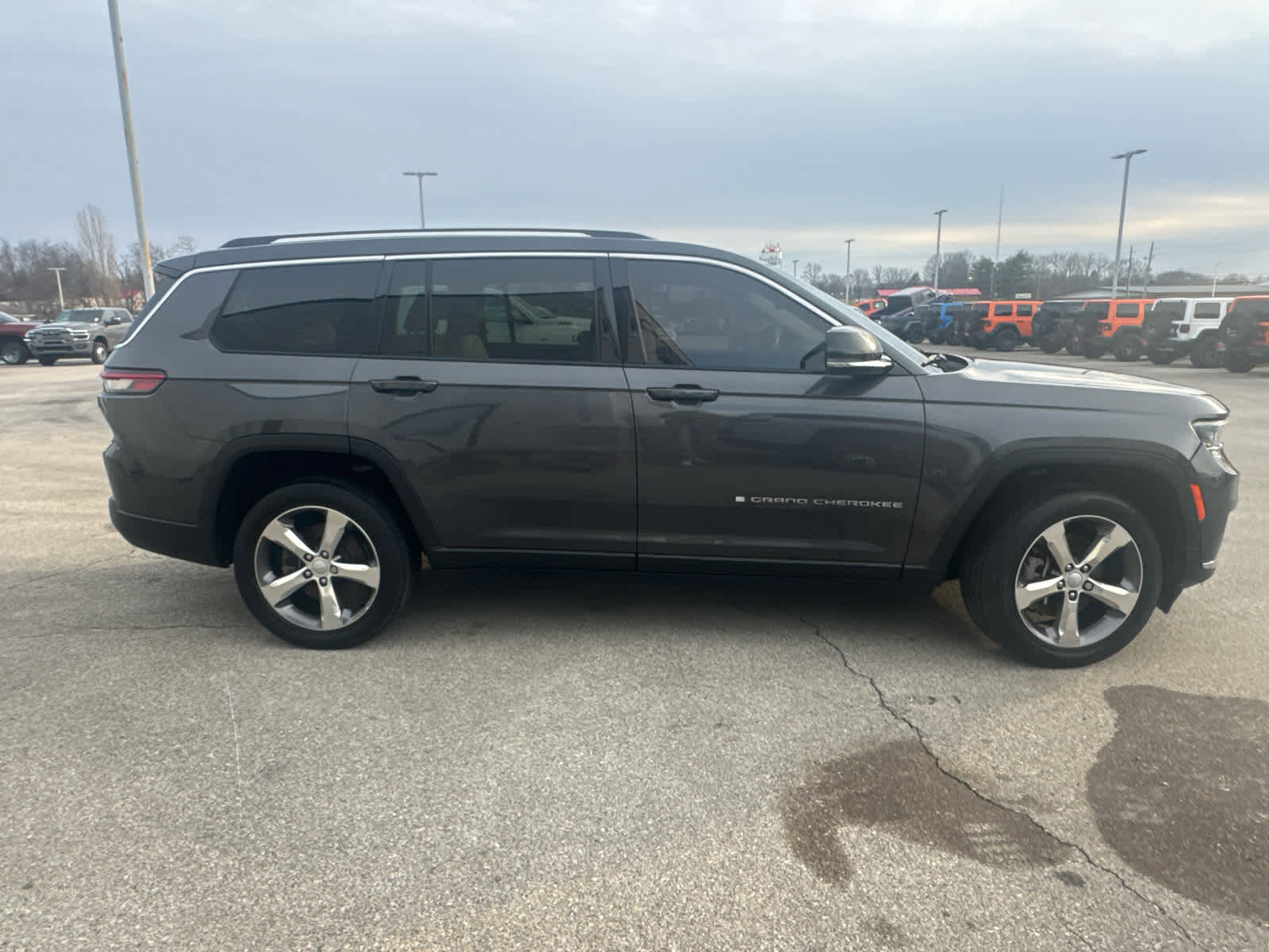 Used 2021 Jeep Grand Cherokee L Limited image 7