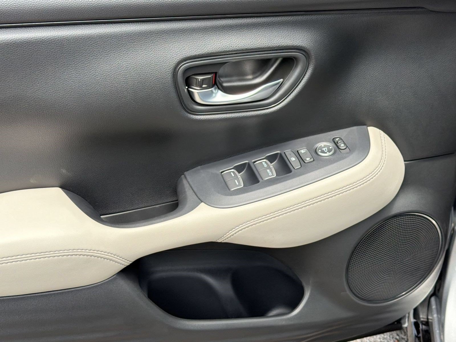 New 2027 Honda HR-V EX-L image 14