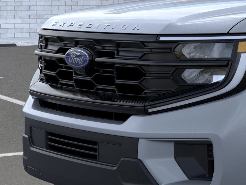 New 2025 Ford Expedition Active image 17
