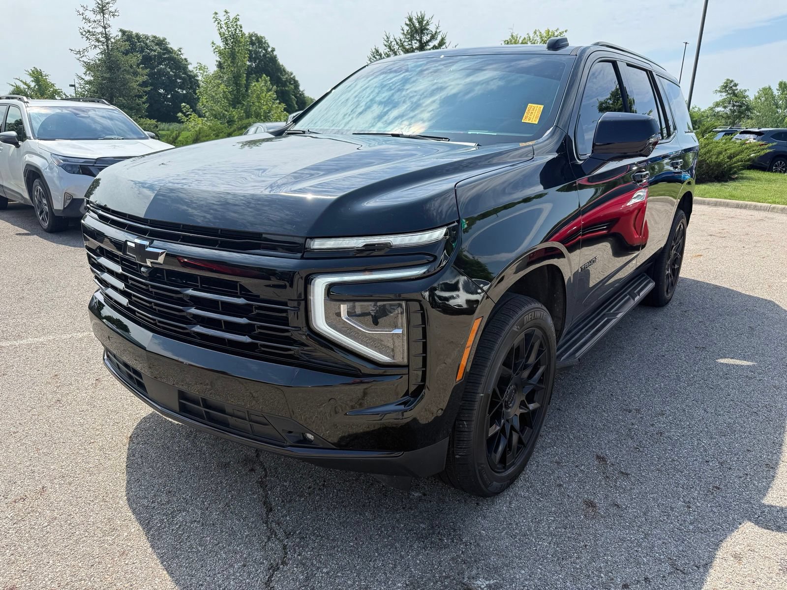 Used 2025 Chevrolet Tahoe RST w/ Comfort Package AWD/4WD image 1