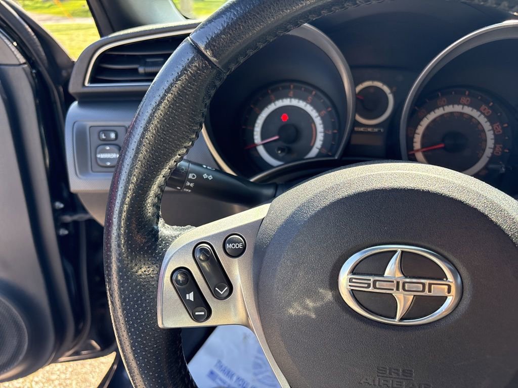 Used 2013 Scion tC FWD image 31