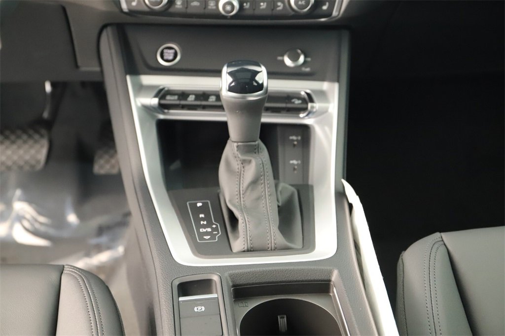 New 2025 Audi Q3 2.0T Premium image 21