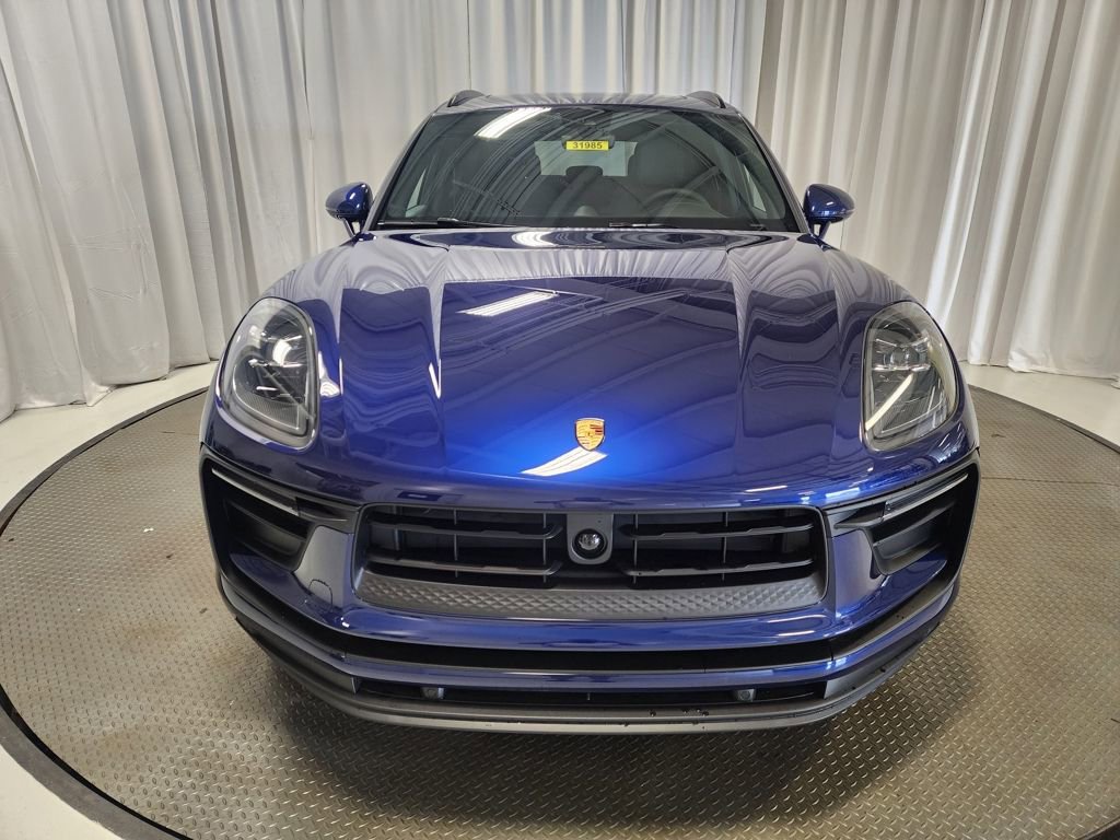 Certified 2025 Porsche Macan image 30