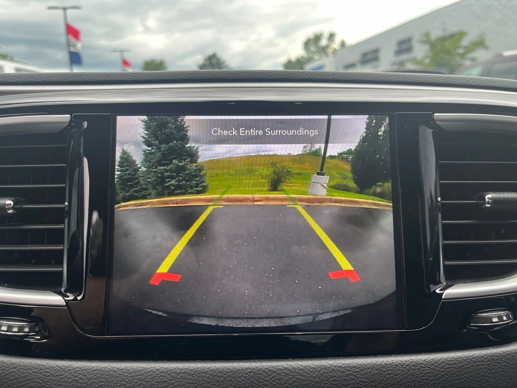 Used 2020 Chrysler Pacifica Touring-L AWD/4WD image 18