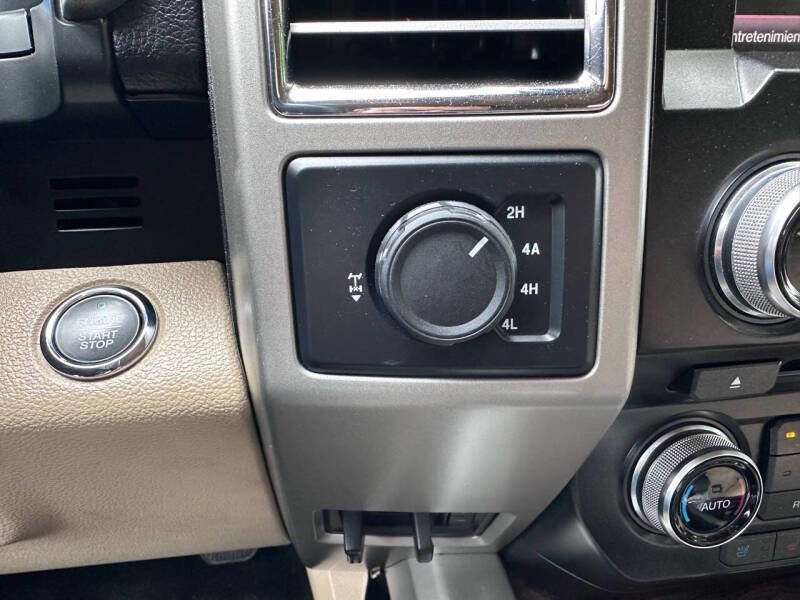 Used 2015 Ford F150 Lariat w/ Equipment Group 502A Luxury AWD/4WD image 19