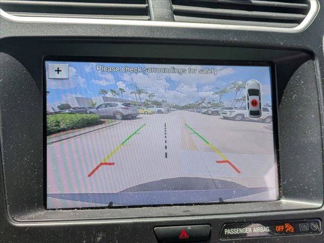 Used 2017 Ford Explorer XLT w/ Equipment Group 201A FWD image 11
