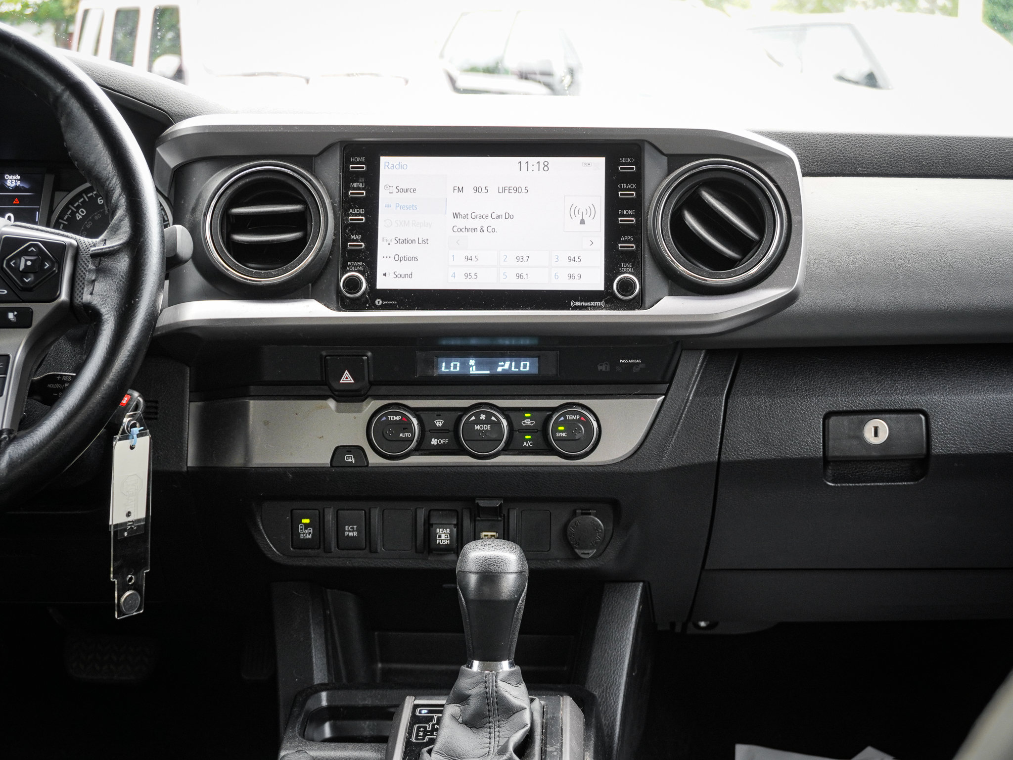 Used 2022 Toyota Tacoma SR5 w/ Technology Package RWD image 27