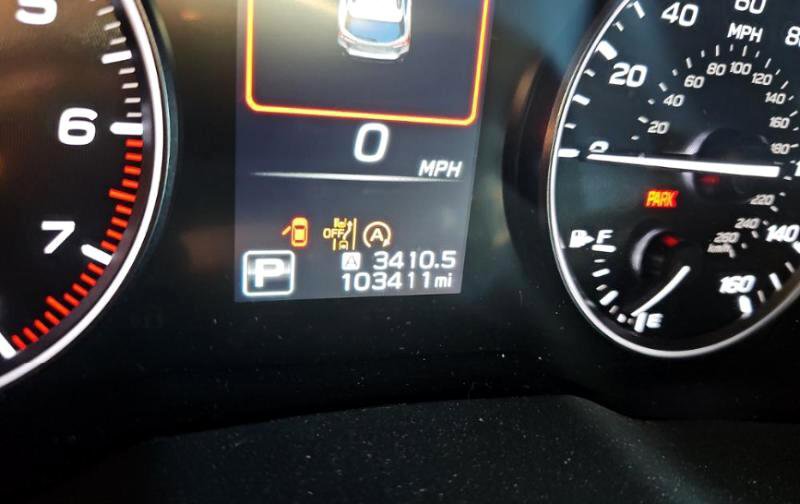 Used 2024 Subaru Outback Premium image 8