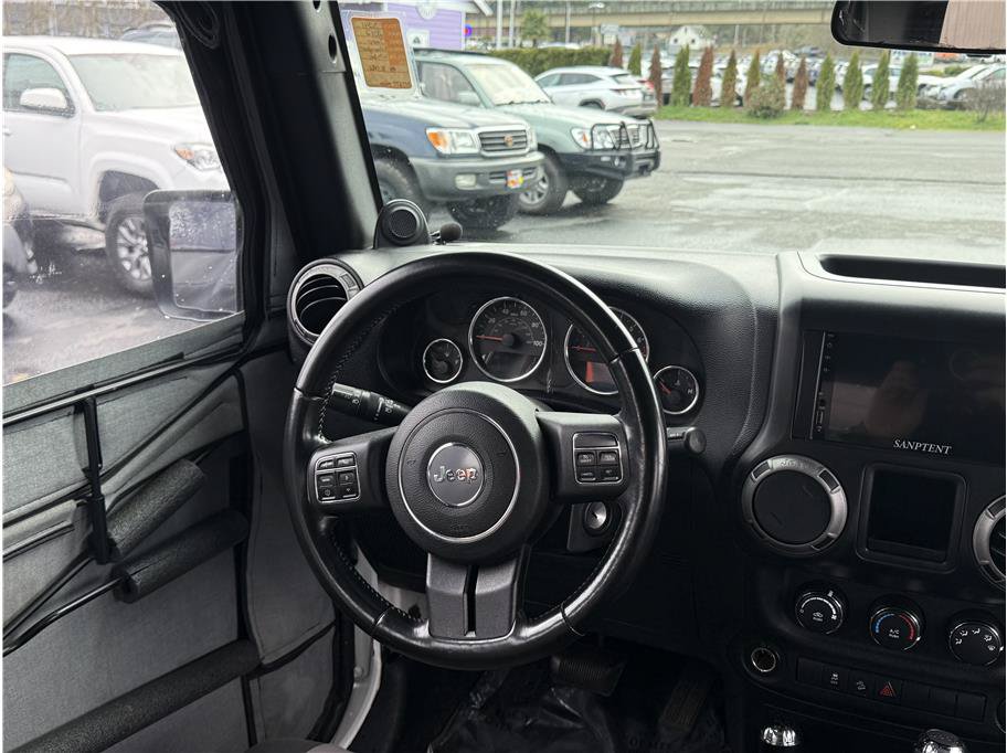 Used 2012 Jeep Wrangler Unlimited Sport w/ Connectivity Group AWD/4WD image 13