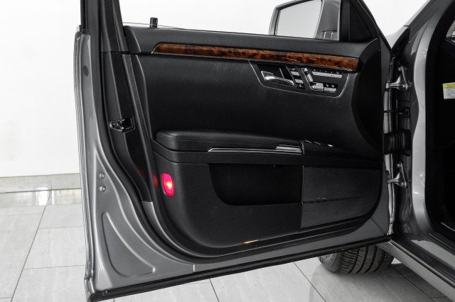 Used 2013 Mercedes-Benz S 550 4MATIC image 48