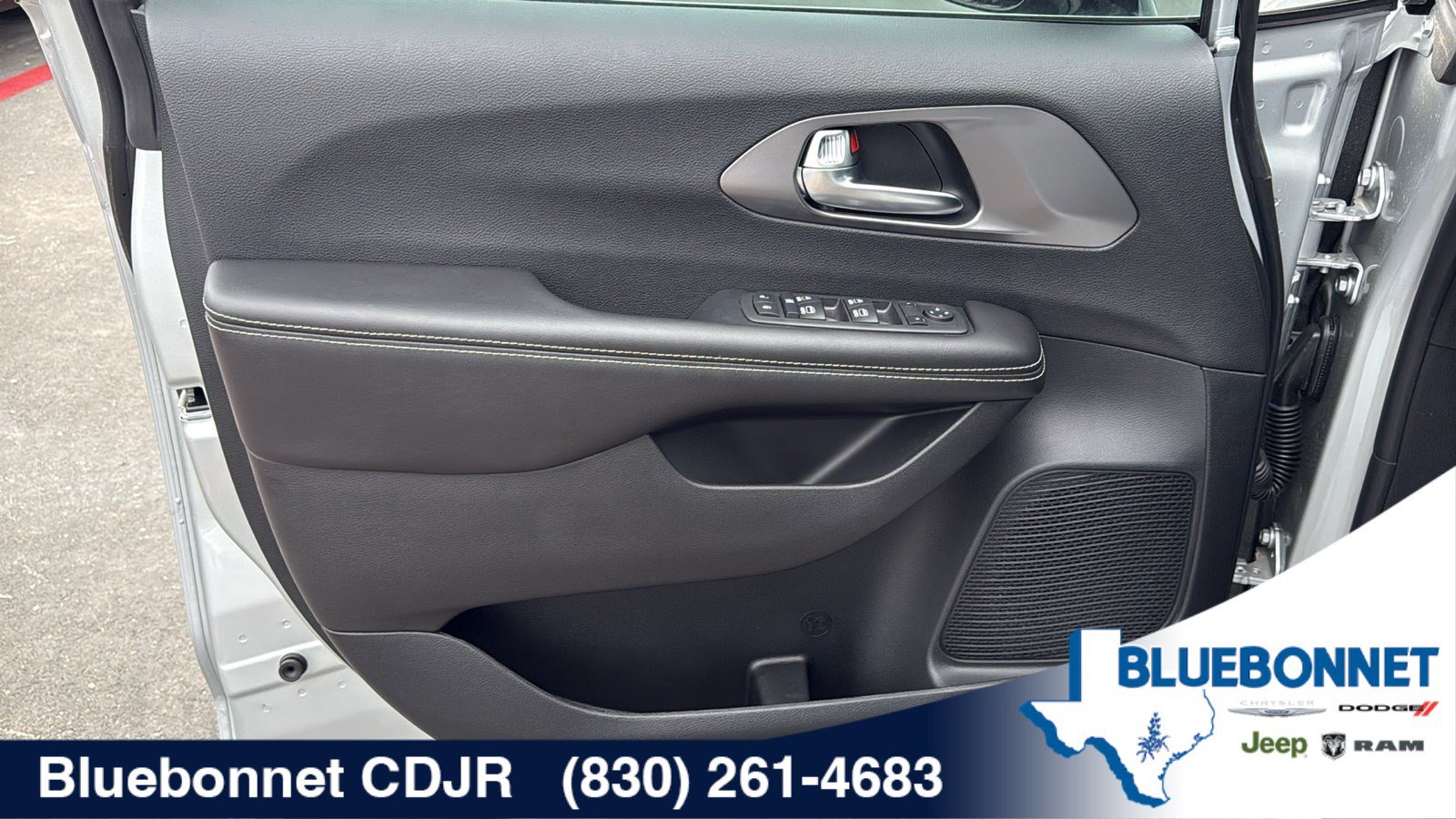 New 2026 Chrysler Voyager LX FWD image 13