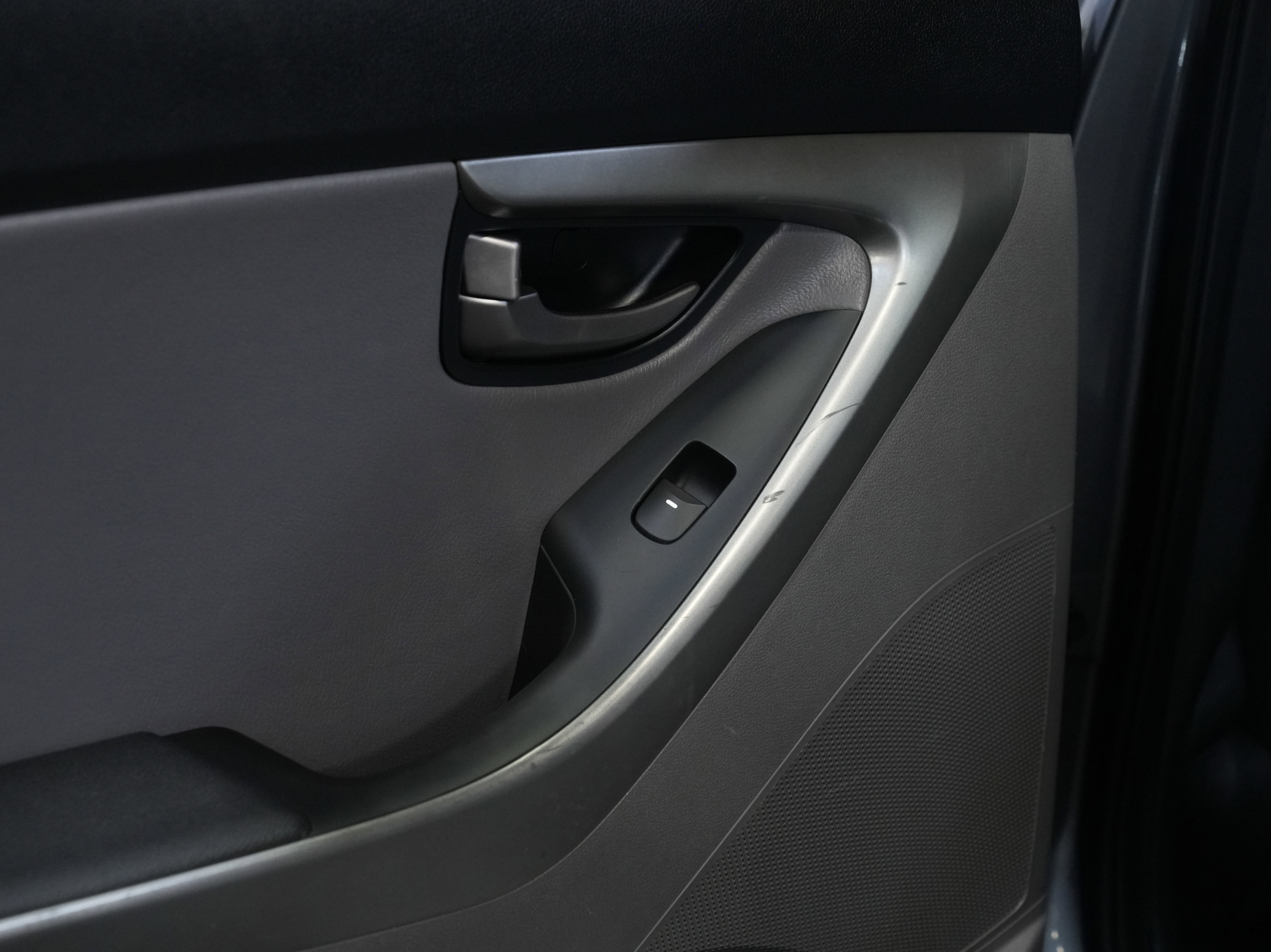 Used 2011 Hyundai Elantra GLS w/ Preferred Equipment Pkg 3 image 25