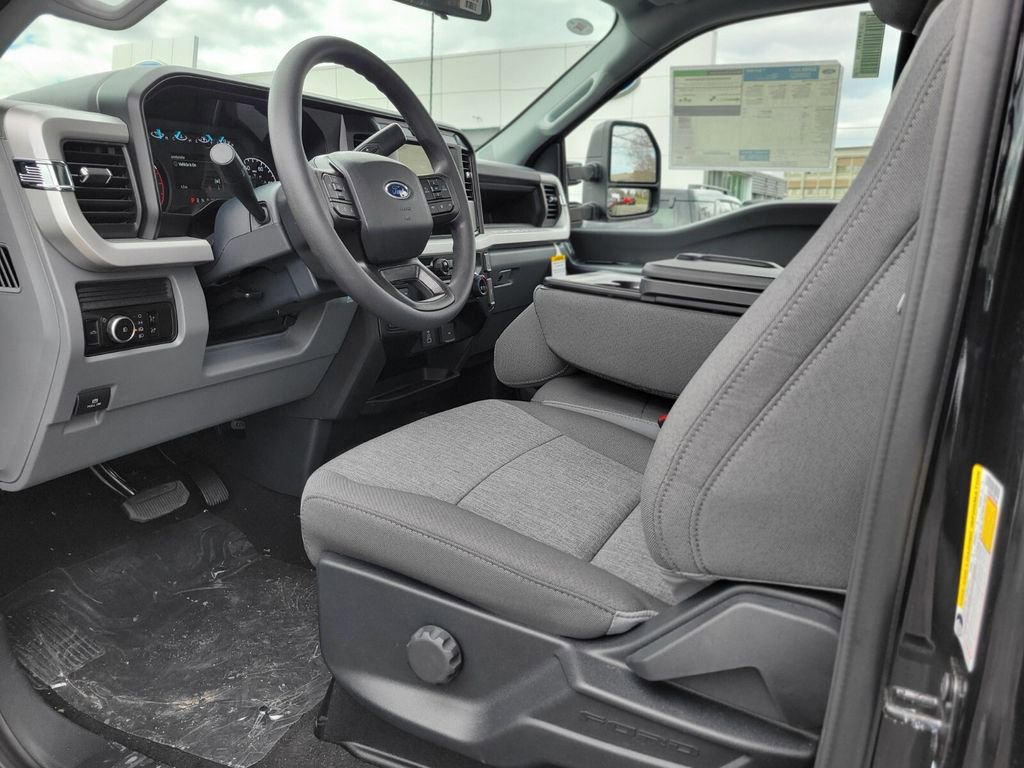 New 2026 Ford F350 4x4 Regular Cab Super Duty image 12
