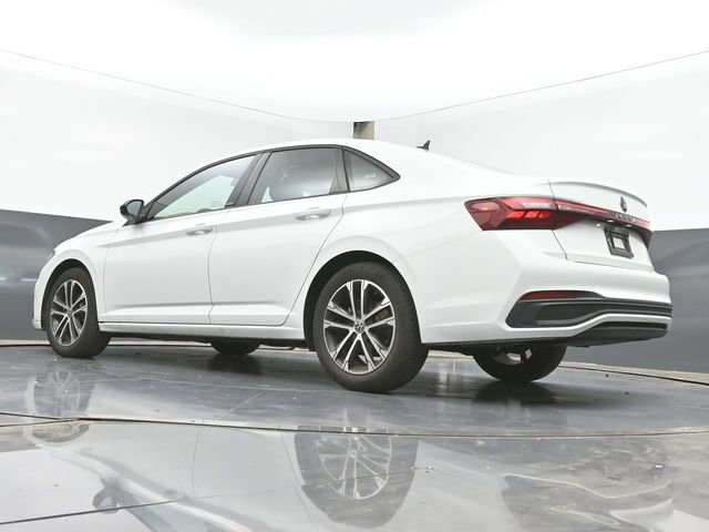 Used 2025 Volkswagen Jetta Sport FWD image 36