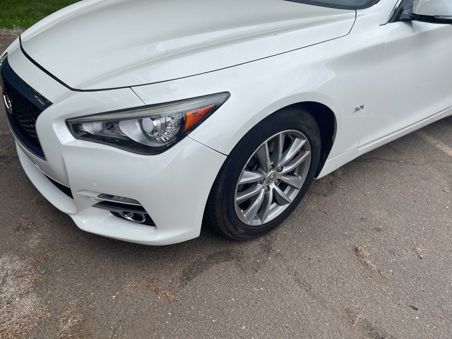 Used 2016 INFINITI Q50 3.0t Premium w/ Driver Assistance Package RWD image 3