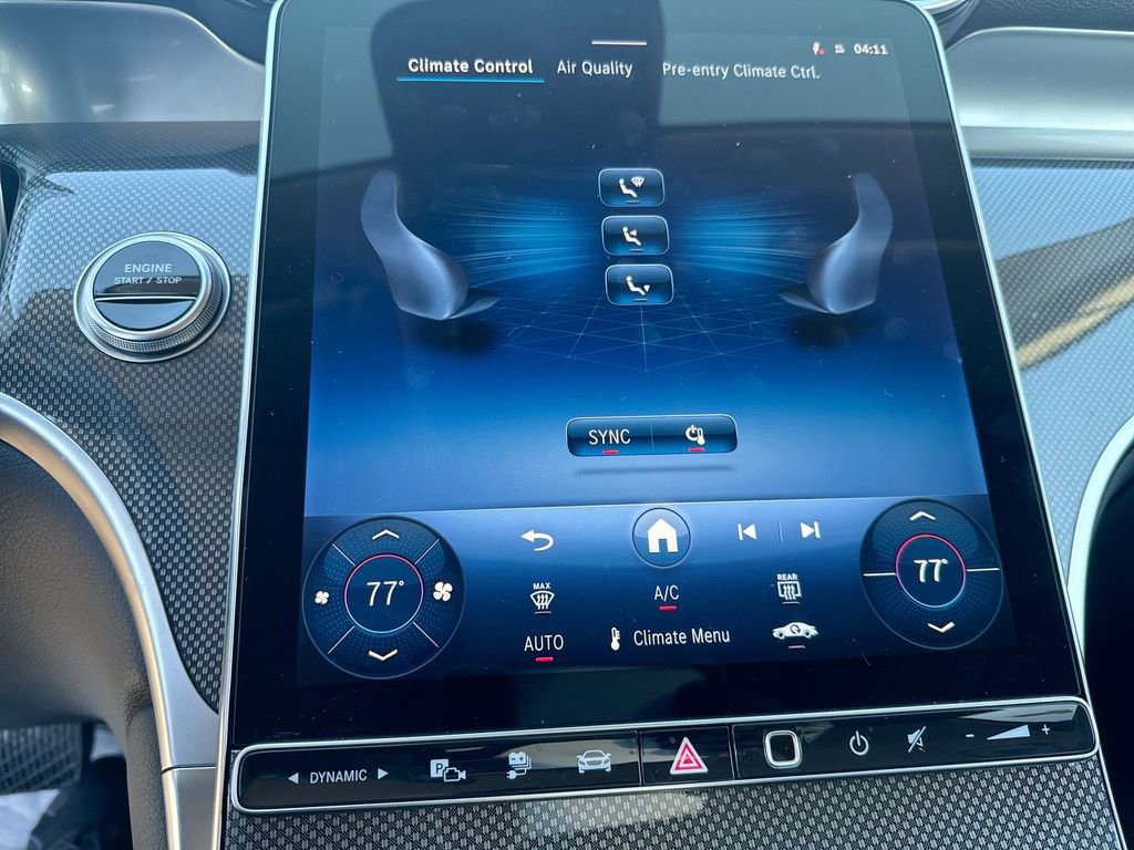 Used 2025 Mercedes-Benz GLC 350e 4MATIC image 25