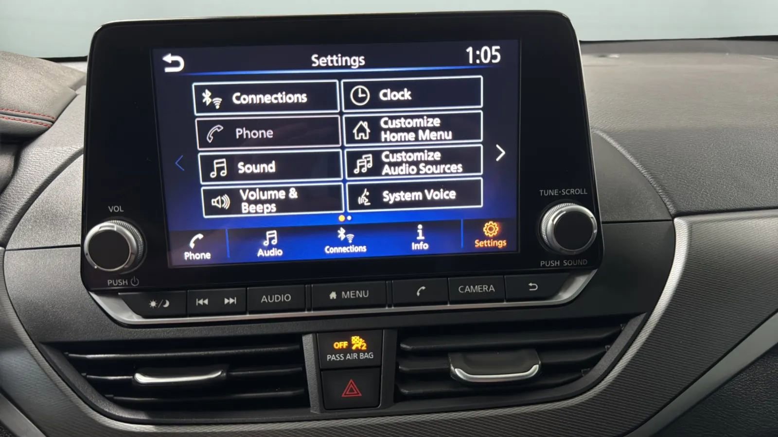 Used 2025 Nissan Altima 2.5 SR FWD image 12