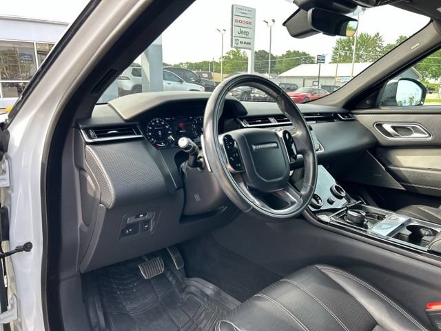 Used 2019 Land Rover Range Rover Velar R-Dynamic SE AWD/4WD image 34