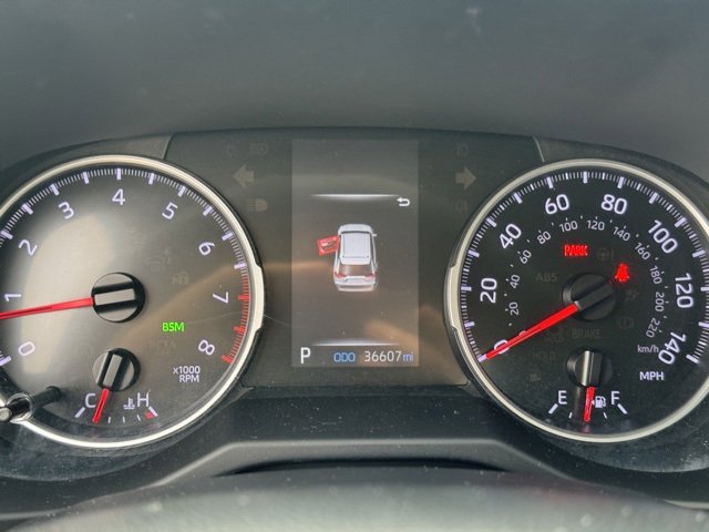 Used 2021 Toyota RAV4 XLE image 29