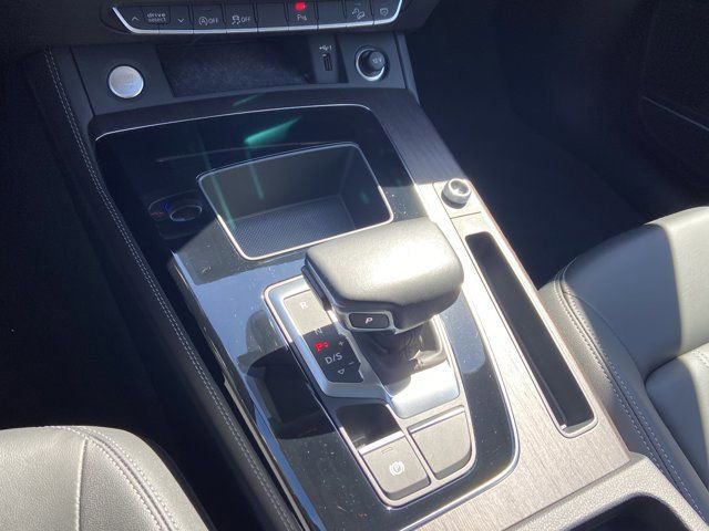 Used 2023 Audi Q5 2.0T Premium Plus w/ Premium Plus Package AWD/4WD image 22