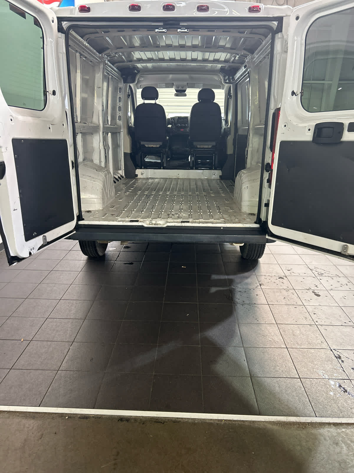 Used 2015 RAM ProMaster 1500 FWD image 4