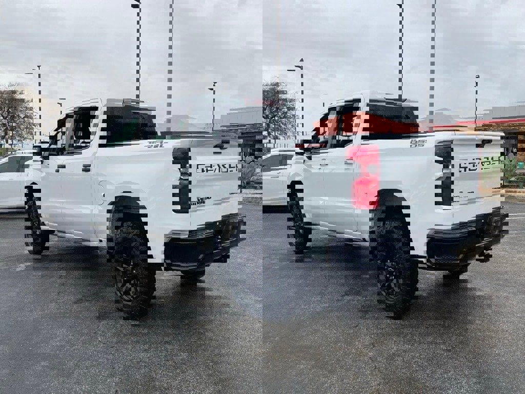 Used 2023 Chevrolet Silverado 1500 Custom Trail Boss w/ LPO, Dark Essentials Package image 7