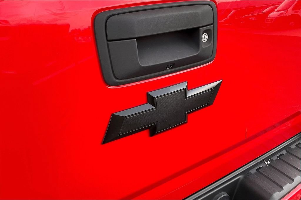 Used 2015 Chevrolet Colorado Z71 AWD/4WD image 8
