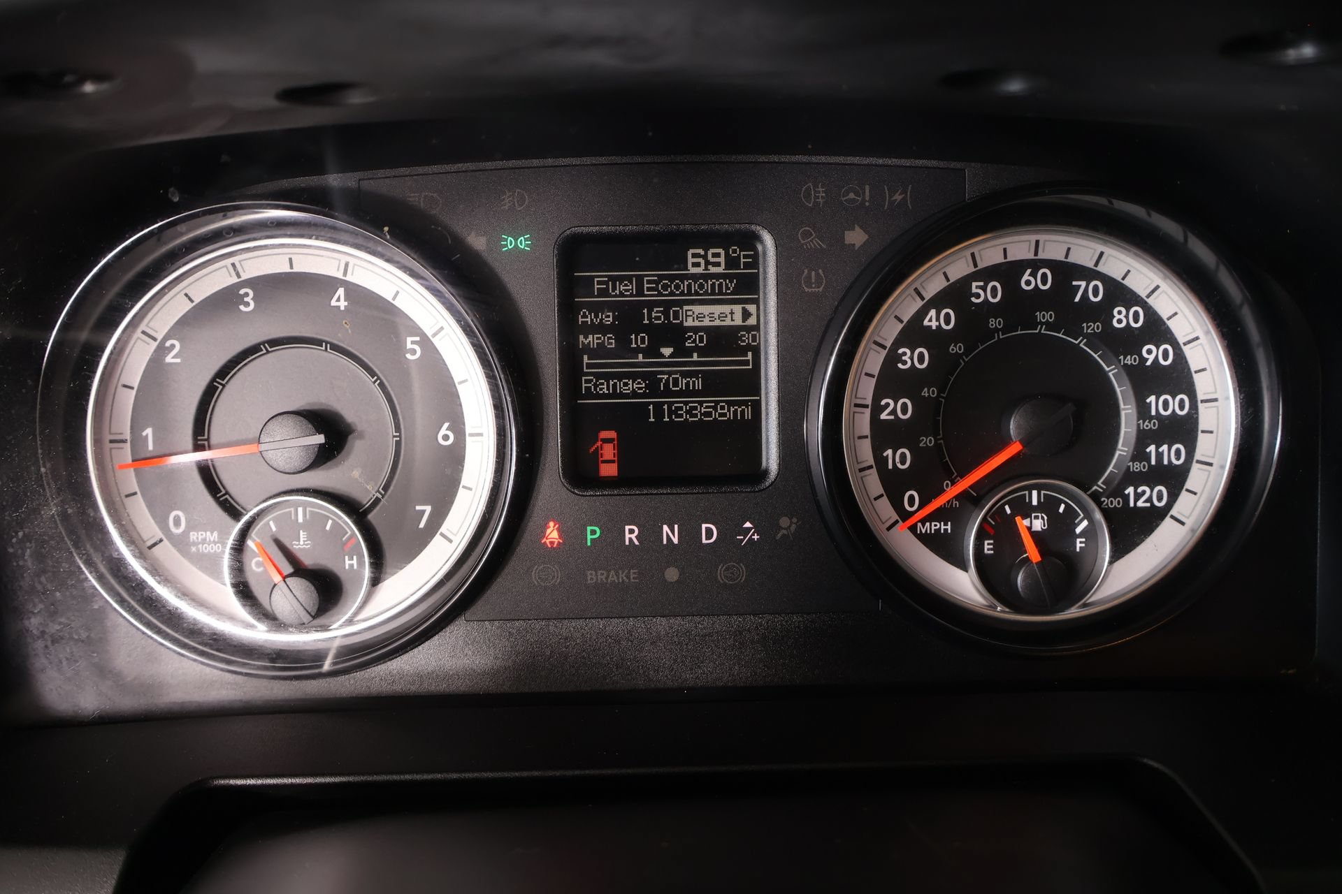 Used 2020 RAM 1500 Tradesman w/ Chrome Appearance Group RWD image 4