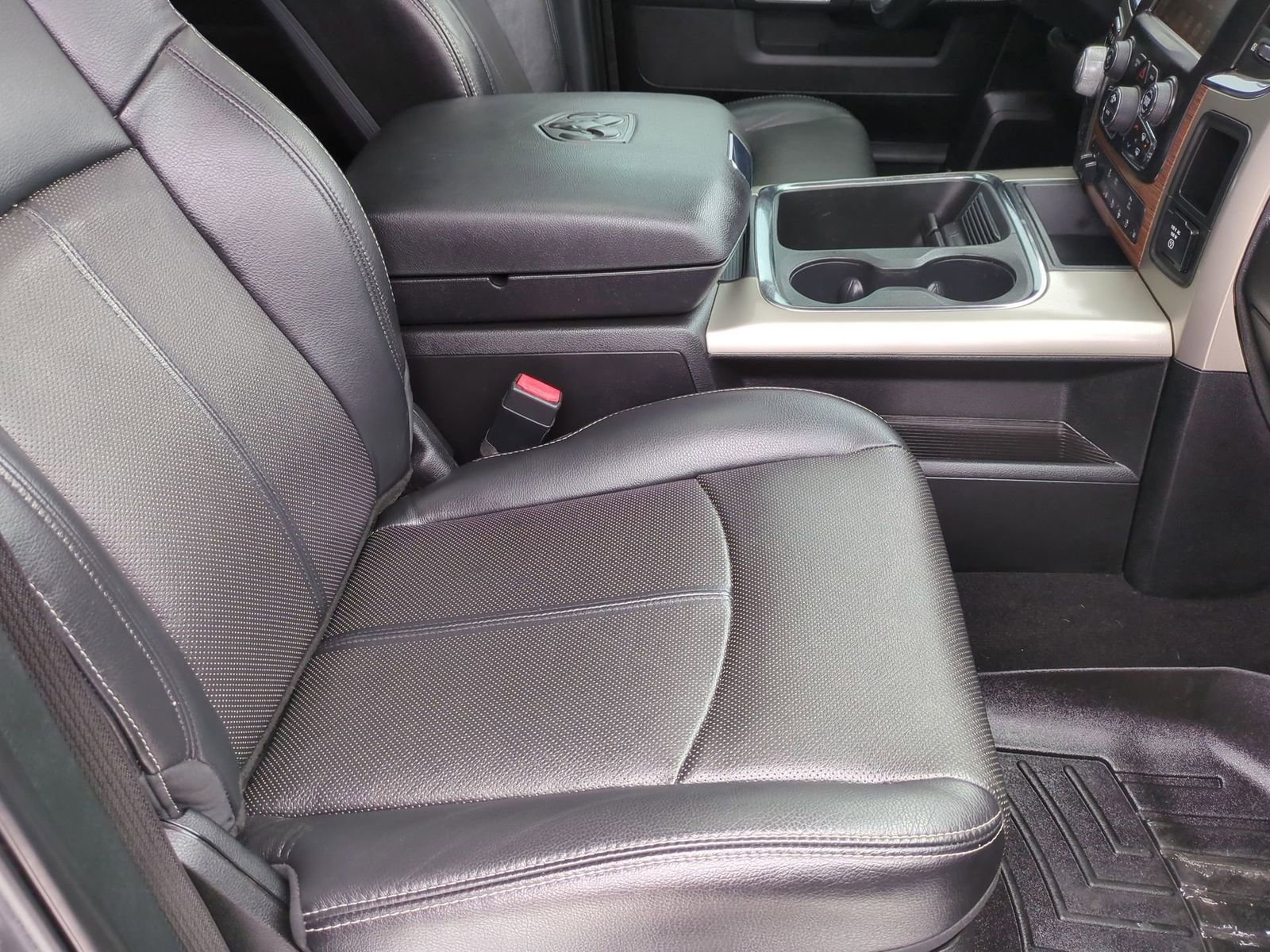 Used 2017 RAM 1500 Laramie w/ Convenience Group image 27