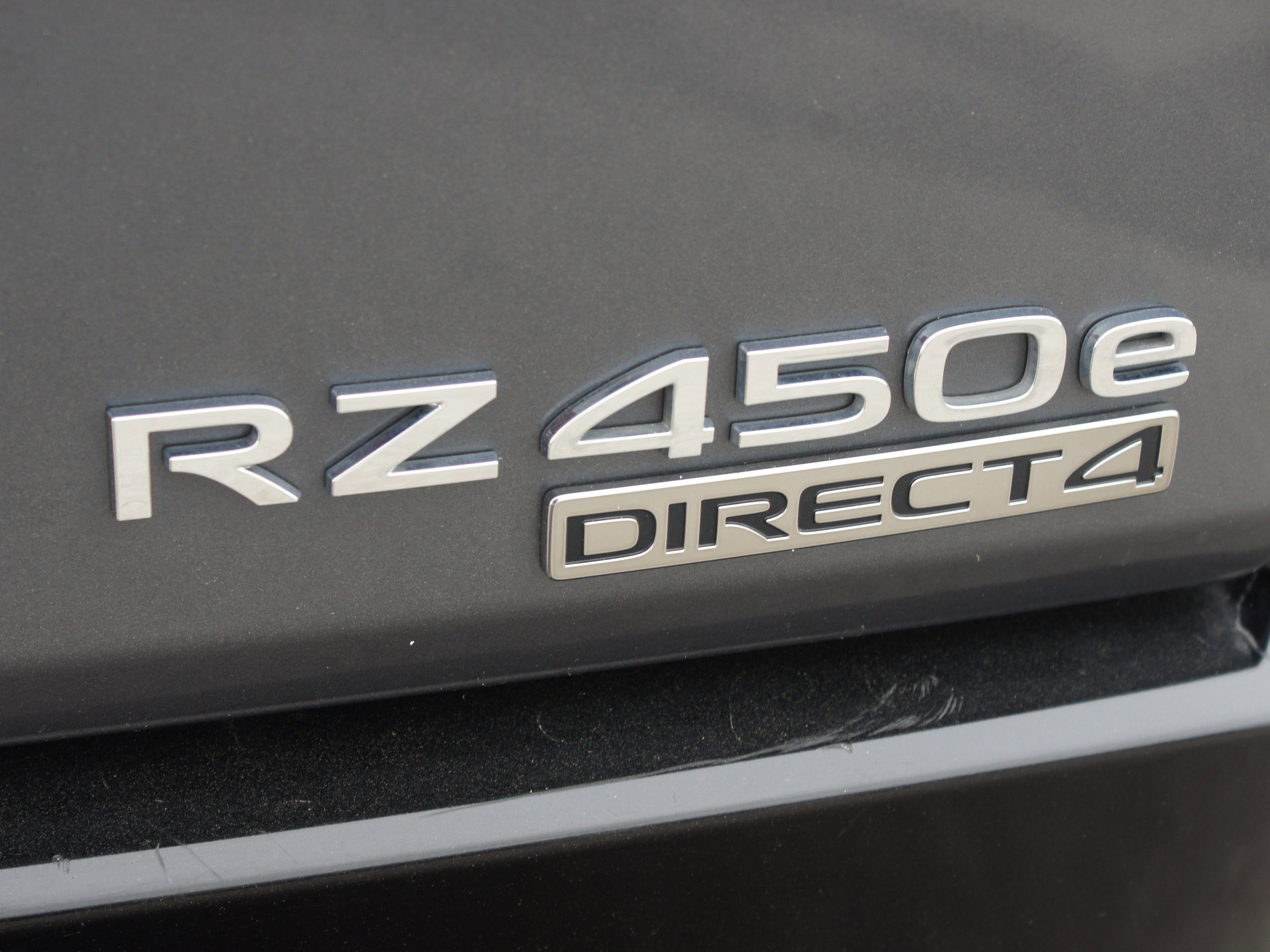 Used 2023 Lexus RZ 450e Premium AWD/4WD image 18