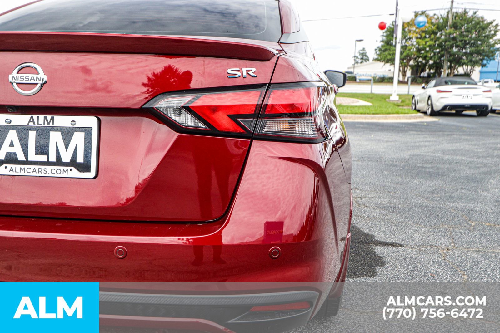 Used 2020 Nissan Versa SR w/ Convenience Package image 18