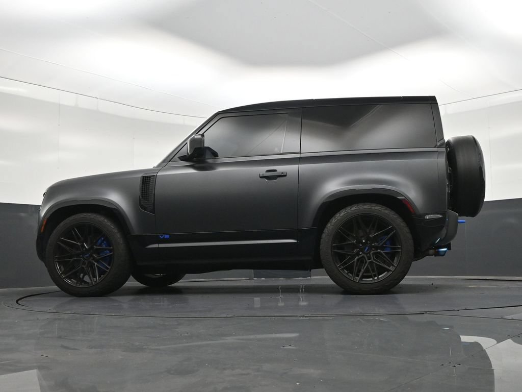Used 2023 Land Rover Defender 90 V8 AWD/4WD image 23