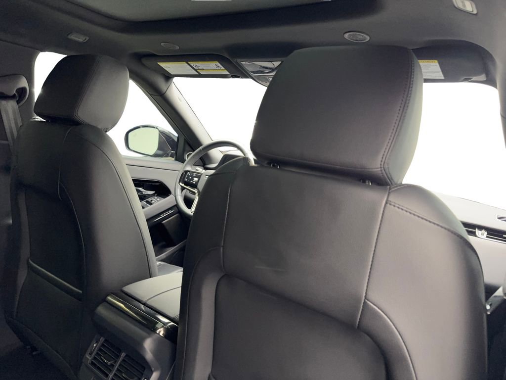 Used 2025 Land Rover Range Rover Evoque S image 41