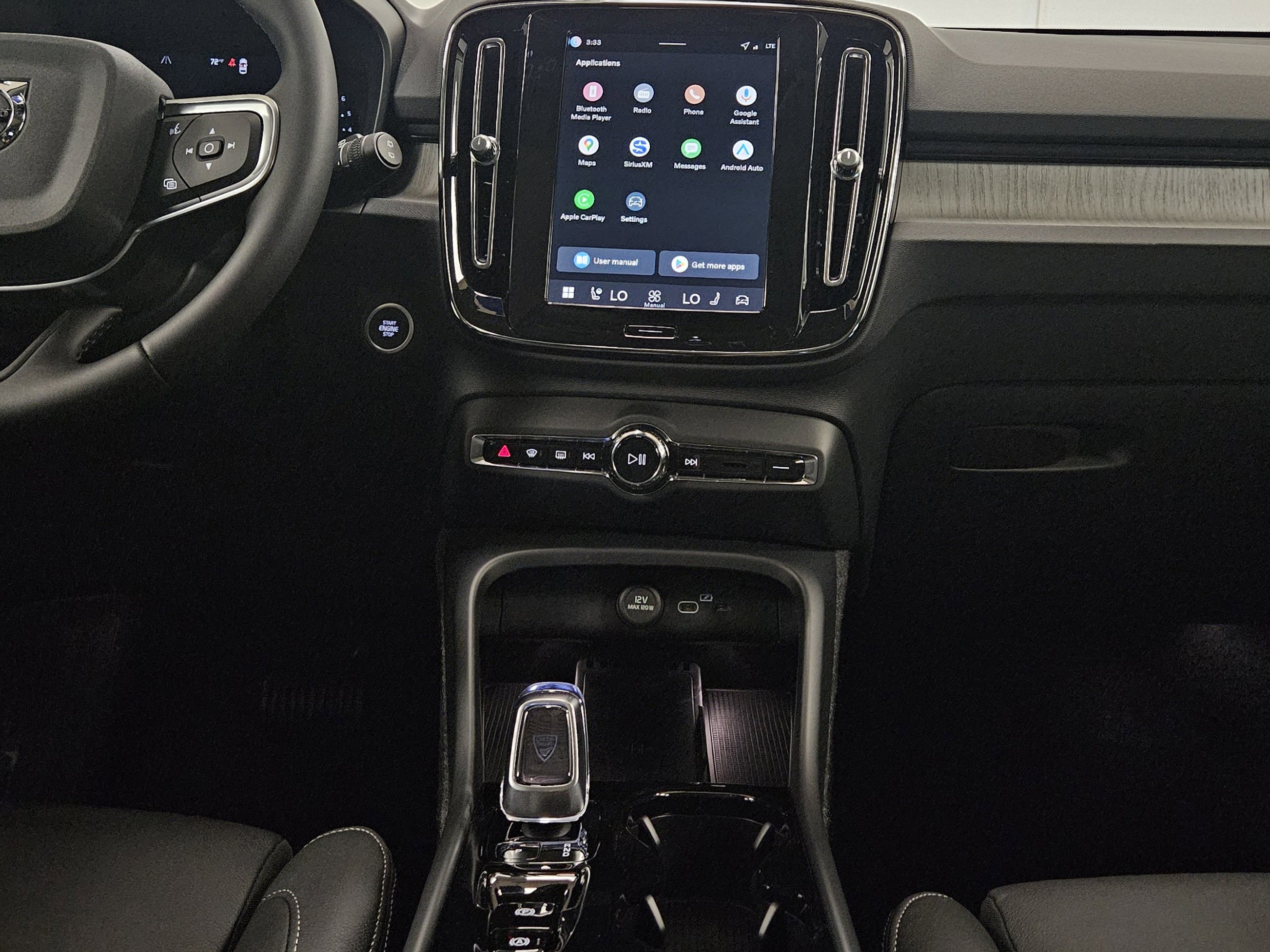 New 2026 Volvo XC40 B4 Plus w/ Climate Package FWD image 16