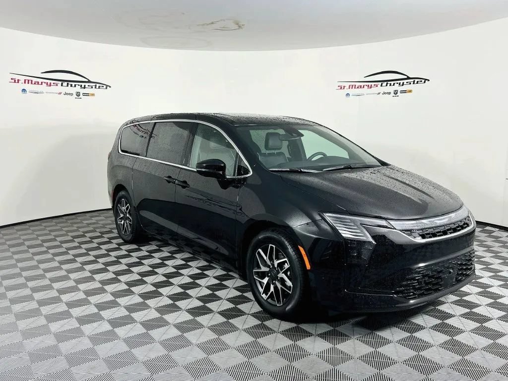 New 2027 Chrysler Pacifica Limited