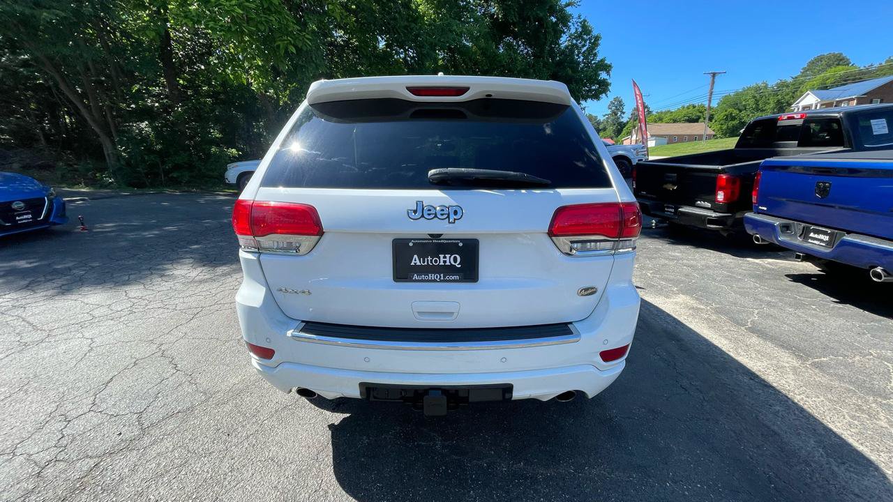 Used 2021 Jeep Grand Cherokee Overland AWD/4WD image 7